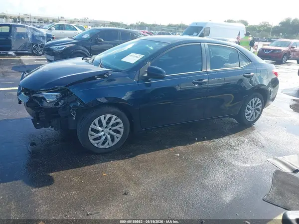 2T1BURHE8HC861624 2017 TOYOTA COROLLA - Image 2