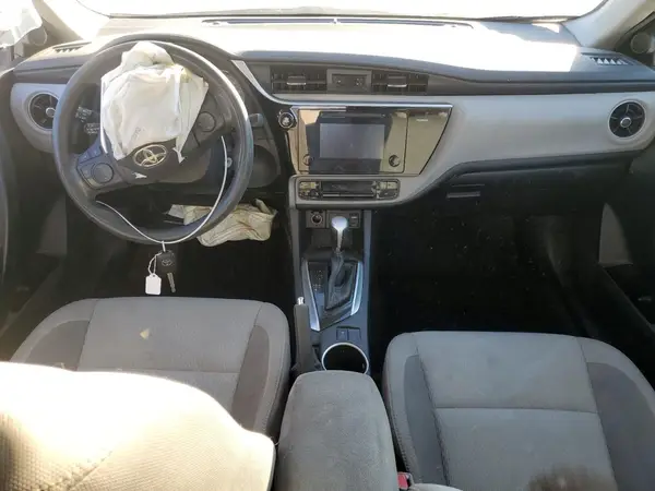 2T1BURHE8HC864734 2017 TOYOTA COROLLA - Image 8