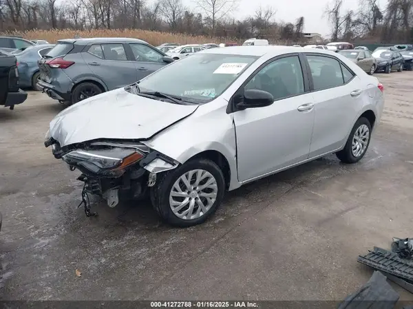 2T1BURHE8HC867813 2017 TOYOTA COROLLA - Image 2