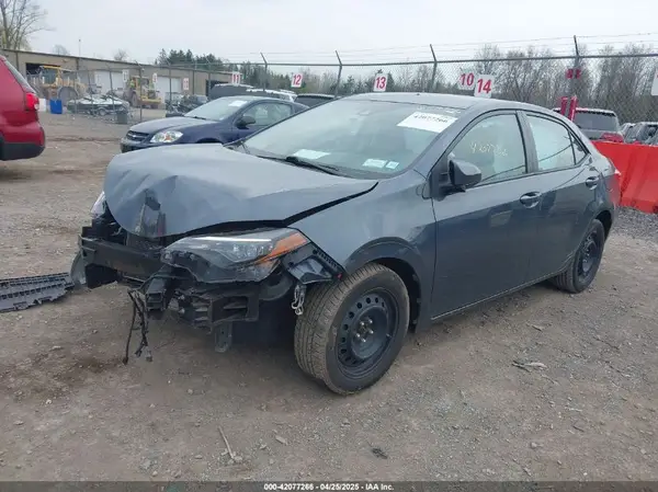 2T1BURHE8HC868315 2017 TOYOTA COROLLA - Image 2