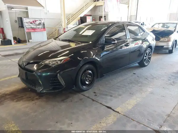 2T1BURHE8HC869335 2017 TOYOTA COROLLA - Image 2