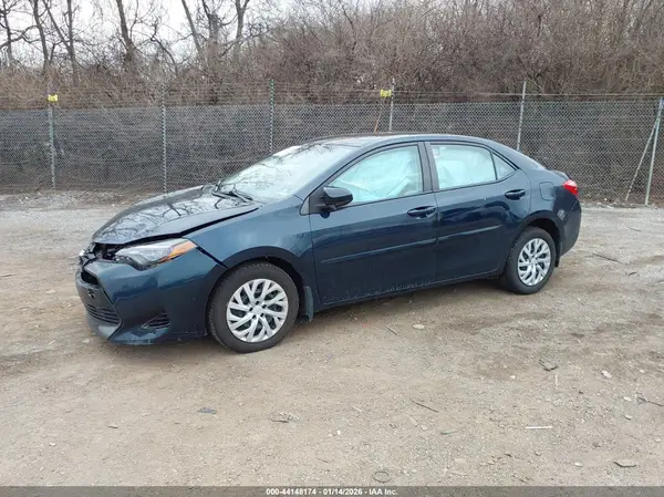 2T1BURHE8HC869691 2017 TOYOTA COROLLA - Image 2