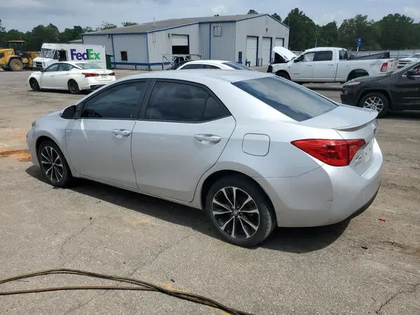 2T1BURHE8HC877547 2017 TOYOTA COROLLA - Image 2