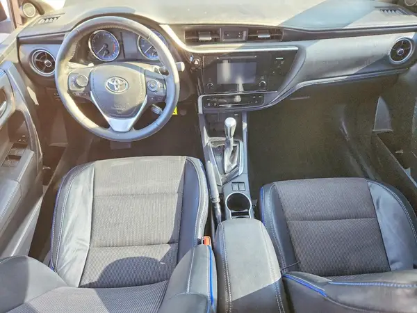 2T1BURHE8HC884143 2017 TOYOTA COROLLA - Image 8