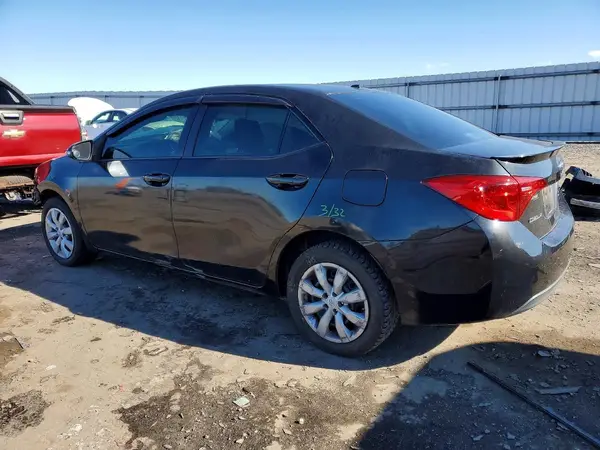2T1BURHE8HC884983 2017 TOYOTA COROLLA - Image 2