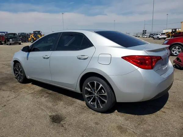 2T1BURHE8HC885597 2017 TOYOTA COROLLA - Image 2