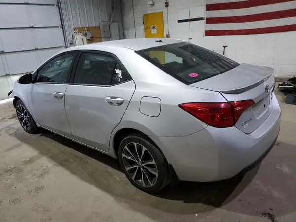2T1BURHE8HC886040 2017 TOYOTA COROLLA - Image 2