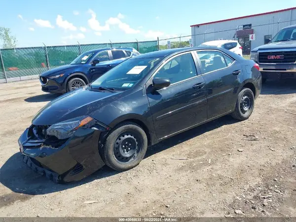 2T1BURHE8HC906142 2017 TOYOTA COROLLA - Image 2