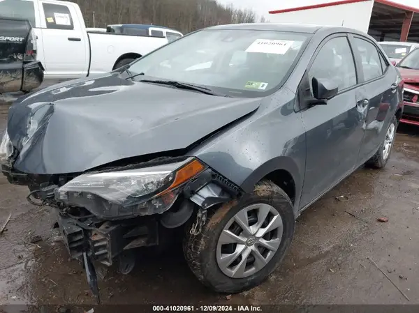 2T1BURHE8HC910997 2017 TOYOTA COROLLA - Image 2