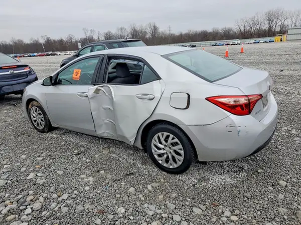 2T1BURHE8HC911065 2017 TOYOTA COROLLA - Image 2