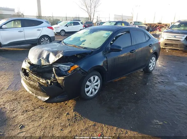 2T1BURHE8HC914824 2017 TOYOTA COROLLA - Image 2