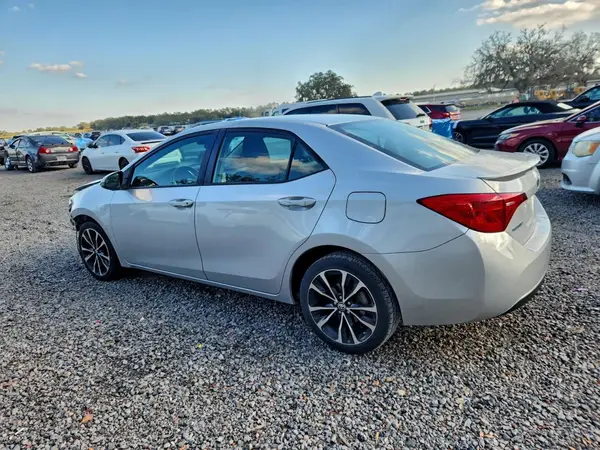 2T1BURHE8HC921899 2017 TOYOTA COROLLA - Image 2