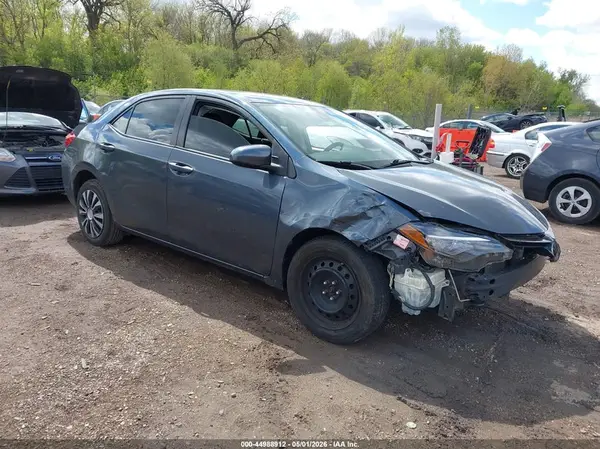 2T1BURHE8HC927766 2017 TOYOTA COROLLA - Image 1