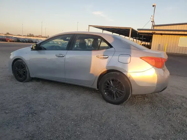 2T1BURHE8HC934183 2017 TOYOTA COROLLA - Image 2