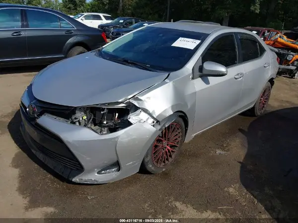 2T1BURHE8HC935821 2017 TOYOTA COROLLA - Image 2