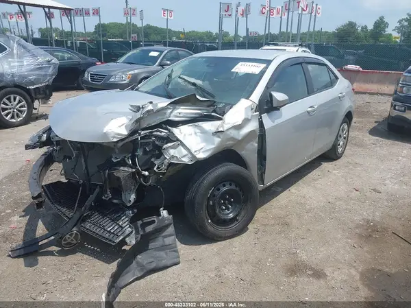 2T1BURHE8HC942655 2017 TOYOTA COROLLA - Image 2