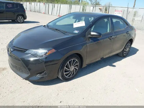 2T1BURHE8HC943336 2017 TOYOTA COROLLA - Image 2