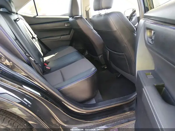 2T1BURHE8HC943899 2017 TOYOTA COROLLA - Image 8