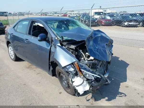 2T1BURHE8HC952036 2017 TOYOTA COROLLA - Image 1