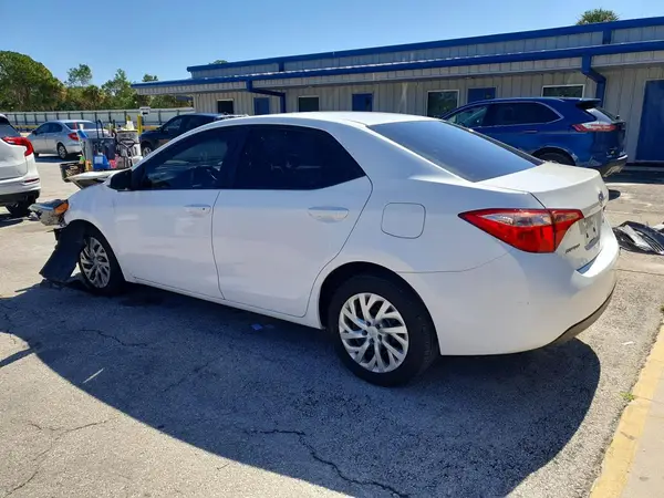 2T1BURHE8HC954255 2017 TOYOTA COROLLA - Image 2
