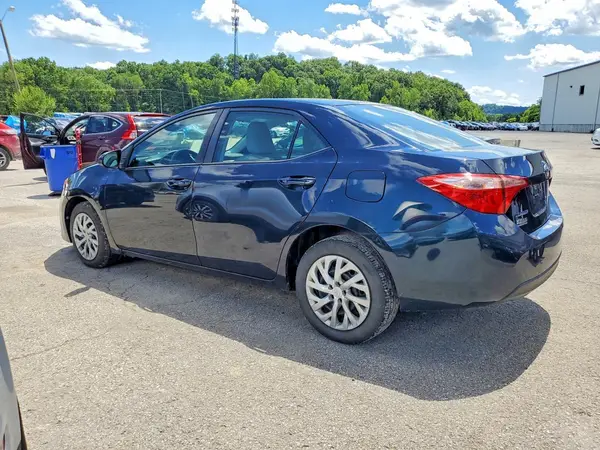 2T1BURHE8HC956510 2017 TOYOTA COROLLA - Image 2