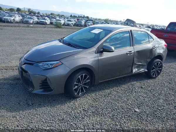2T1BURHE8HC961870 2017 TOYOTA COROLLA - Image 2