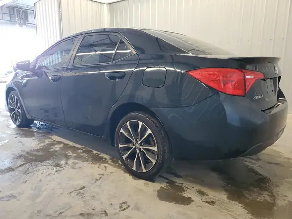 2T1BURHE8JC001843 2018 TOYOTA COROLLA - Image 2