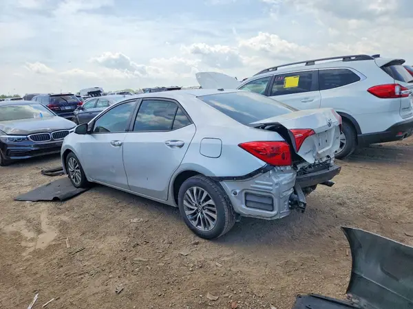 2T1BURHE8JC003219 2018 TOYOTA COROLLA - Image 2