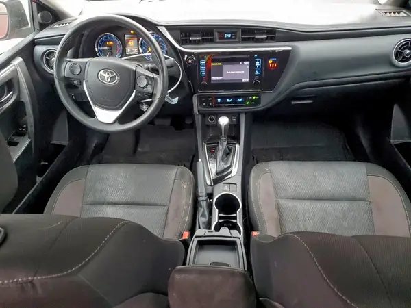 2T1BURHE8JC003964 2018 TOYOTA COROLLA - Image 8