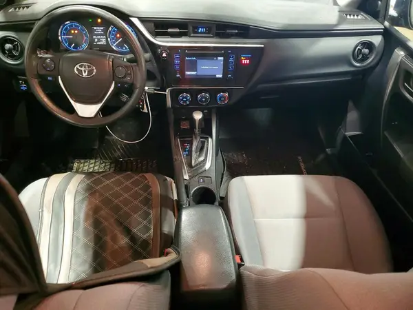 2T1BURHE8JC004967 2018 TOYOTA COROLLA - Image 8