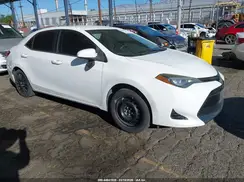 2T1BURHE8JC006671 2018 TOYOTA COROLLA