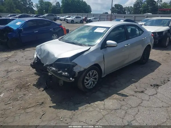 2T1BURHE8JC009523 2018 TOYOTA COROLLA - Image 2