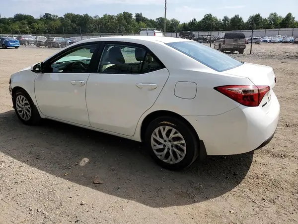2T1BURHE8JC010171 2018 TOYOTA COROLLA - Image 2