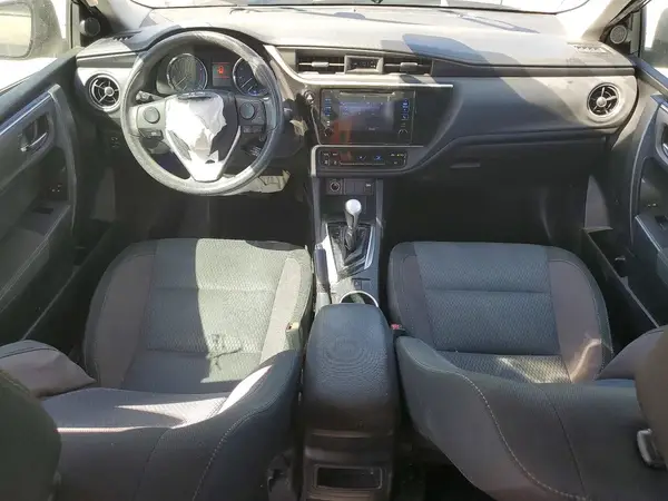 2T1BURHE8JC011255 2018 TOYOTA COROLLA - Image 8