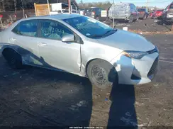 2T1BURHE8JC011689 2018 TOYOTA COROLLA