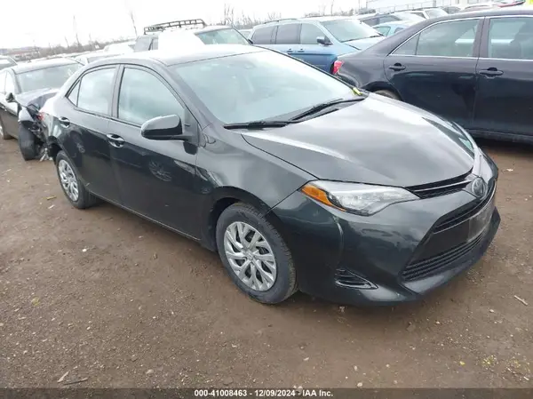 2T1BURHE8JC011966 2018 TOYOTA COROLLA - Image 1