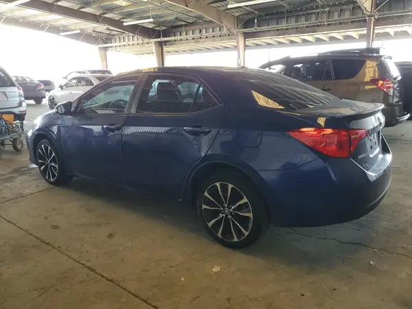 2T1BURHE8JC013085 2018 TOYOTA COROLLA - Image 2