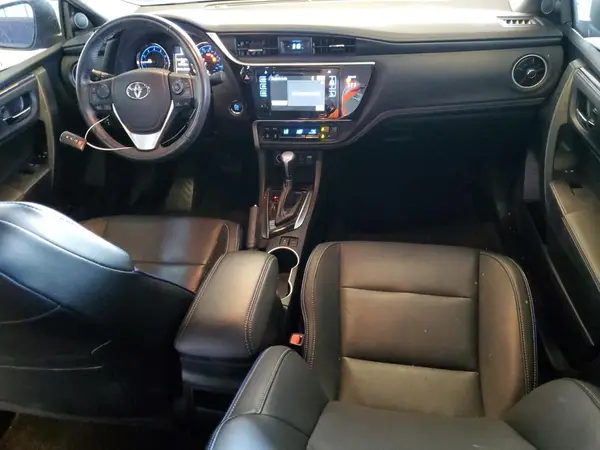 2T1BURHE8JC013085 2018 TOYOTA COROLLA - Image 8