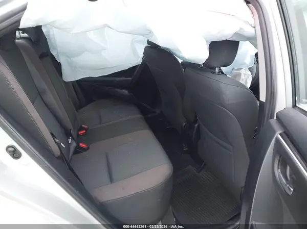 2T1BURHE8JC013264 2018 TOYOTA COROLLA - Image 8