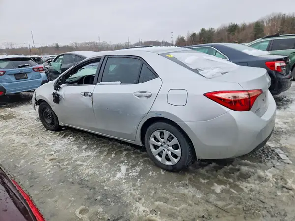 2T1BURHE8JC013510 2018 TOYOTA COROLLA - Image 2