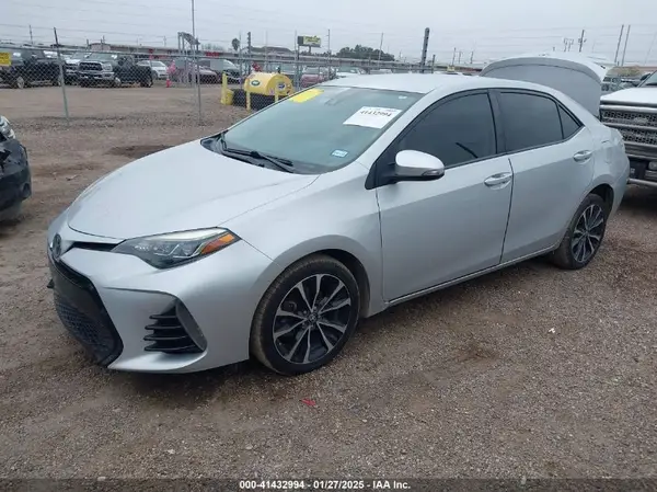 2T1BURHE8JC016343 2018 TOYOTA COROLLA - Image 2