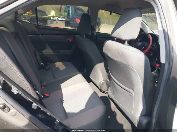 2T1BURHE8JC020067 2018 TOYOTA COROLLA - Image 8