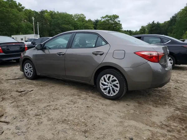 2T1BURHE8JC020683 2018 TOYOTA COROLLA - Image 2