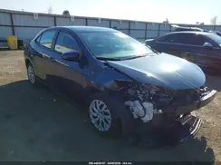 2T1BURHE8JC022403 2018 TOYOTA COROLLA