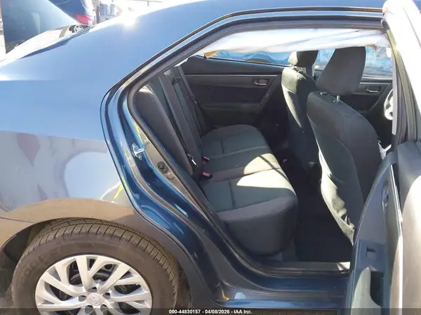 2T1BURHE8JC022403 2018 TOYOTA COROLLA - Image 8