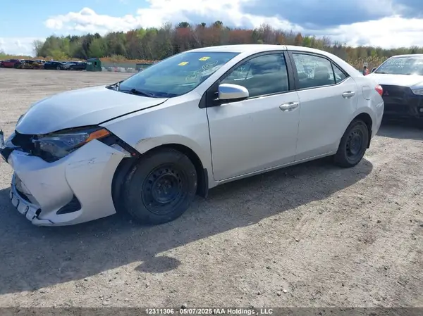 2T1BURHE8JC024300 2018 TOYOTA COROLLA - Image 2