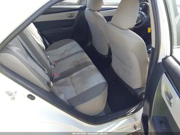 2T1BURHE8JC025933 2018 TOYOTA COROLLA - Image 8