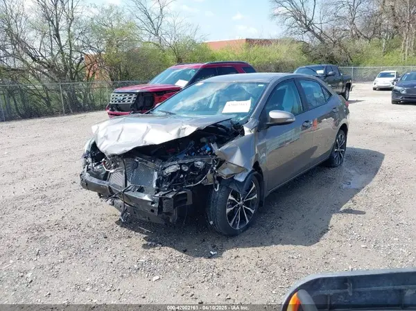 2T1BURHE8JC026810 2018 TOYOTA COROLLA - Image 2