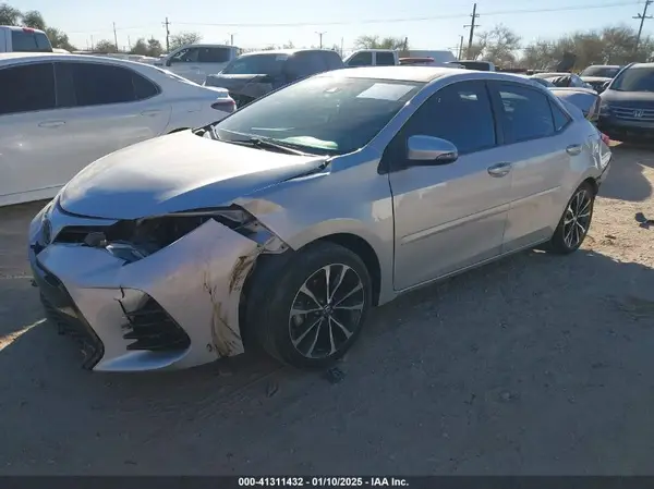 2T1BURHE8JC027892 2018 TOYOTA COROLLA - Image 2