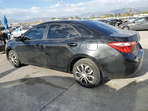 2T1BURHE8JC031974 2018 TOYOTA COROLLA - Image 2
